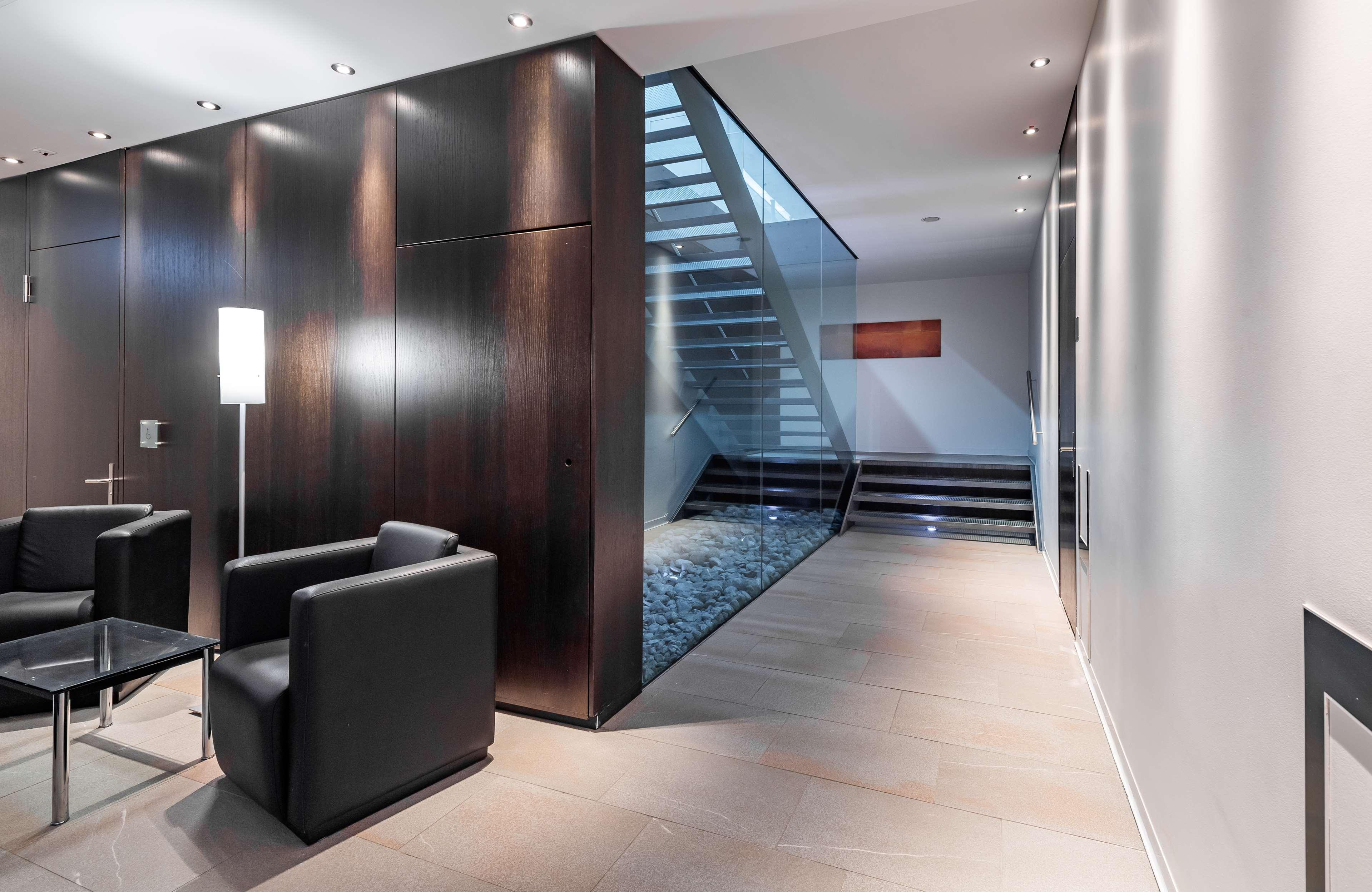 Doubletree By Hilton Frankfurt Niederrad Hotell Frankfurt am Main Exteriör bild