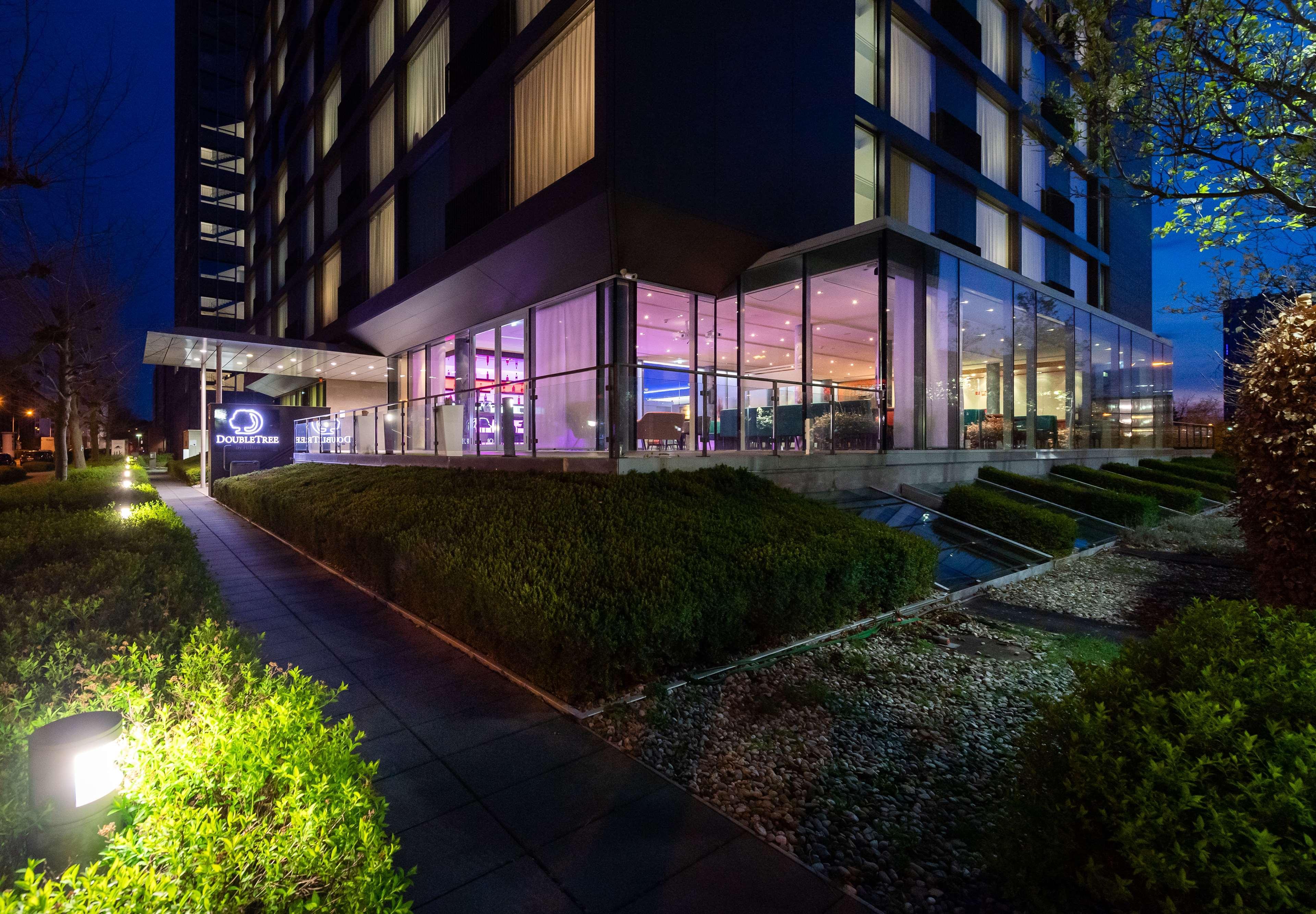 Doubletree By Hilton Frankfurt Niederrad Hotell Frankfurt am Main Exteriör bild