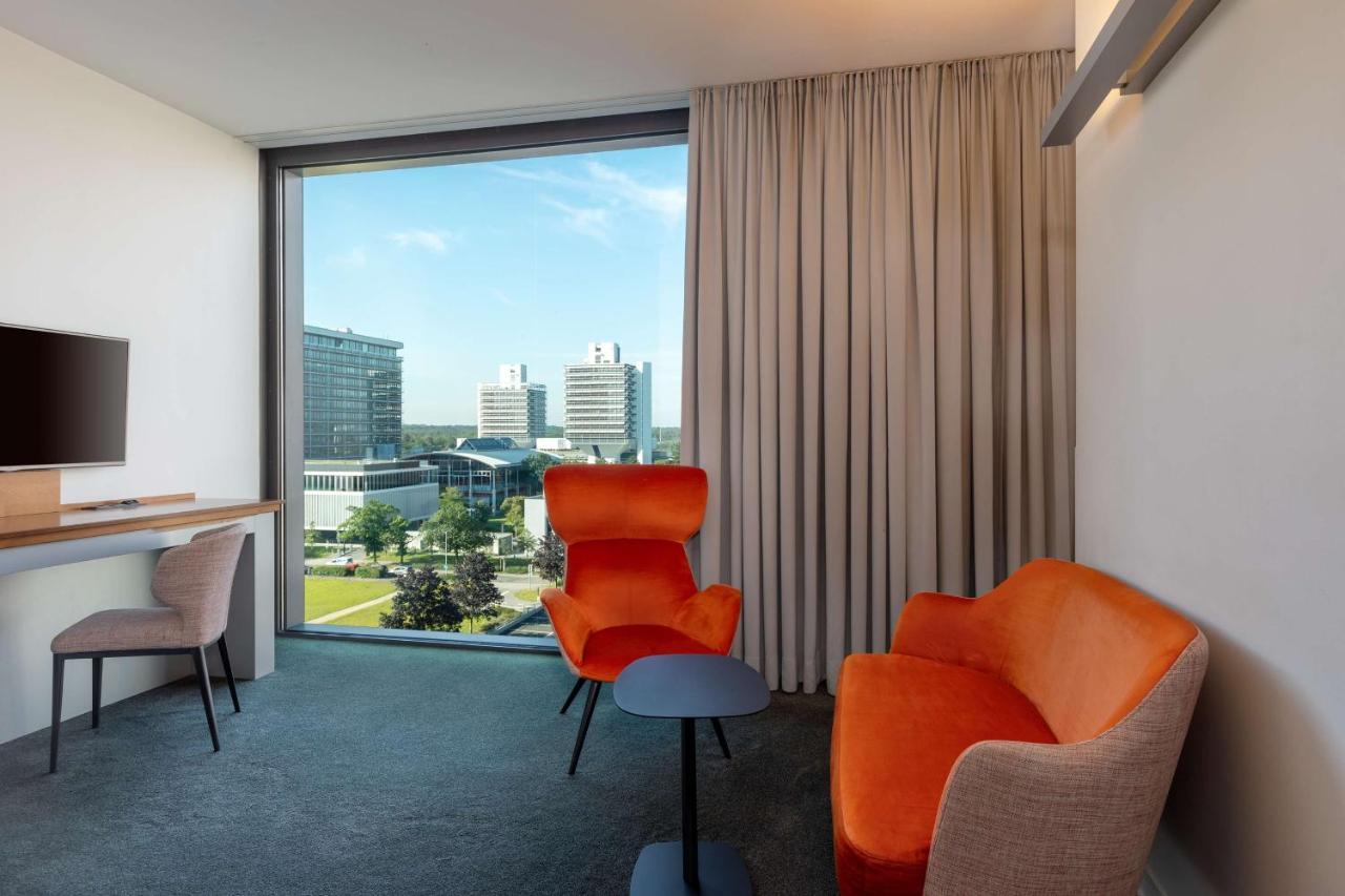 Doubletree By Hilton Frankfurt Niederrad Hotell Frankfurt am Main Exteriör bild