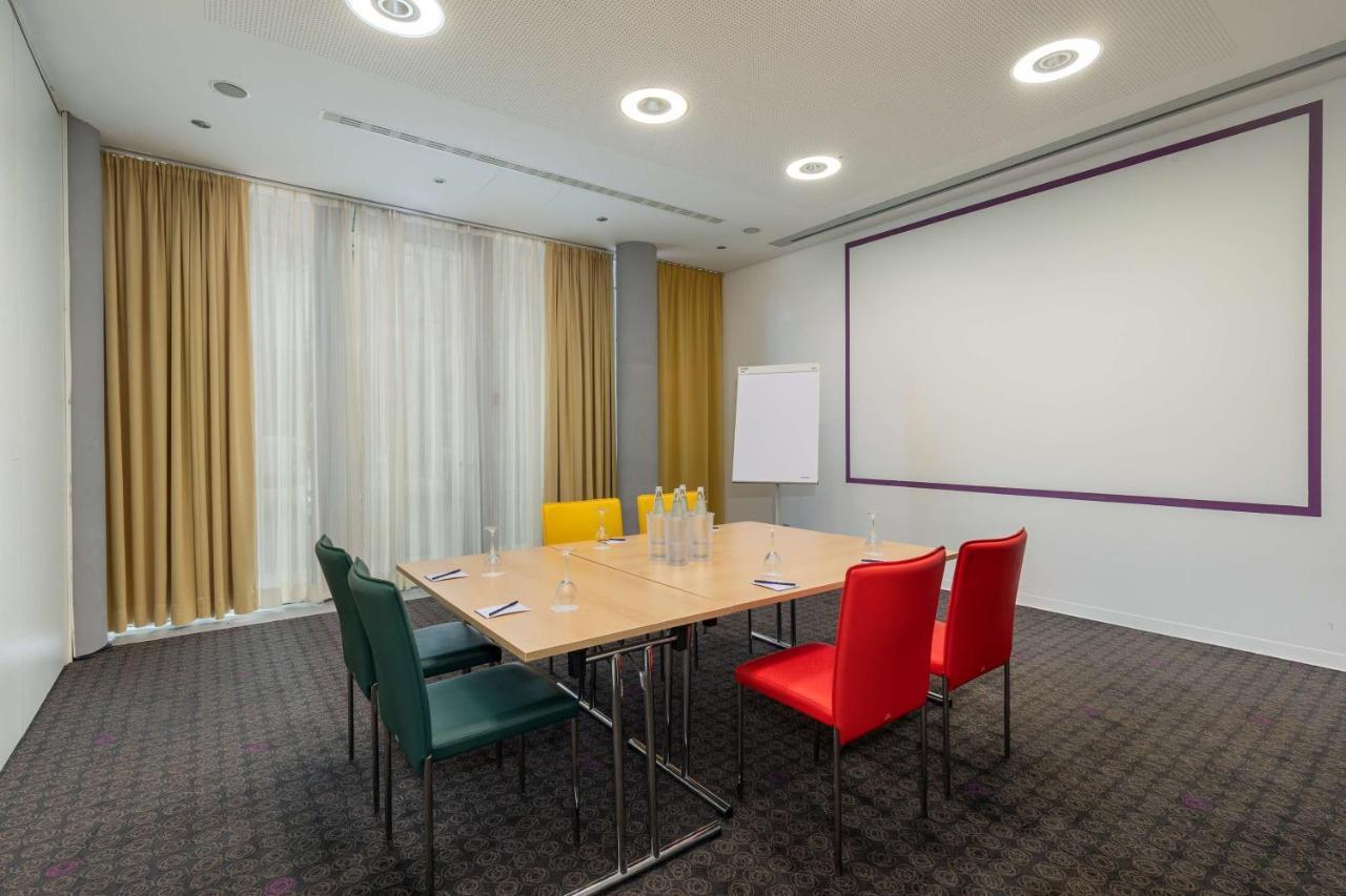 Doubletree By Hilton Frankfurt Niederrad Hotell Frankfurt am Main Exteriör bild